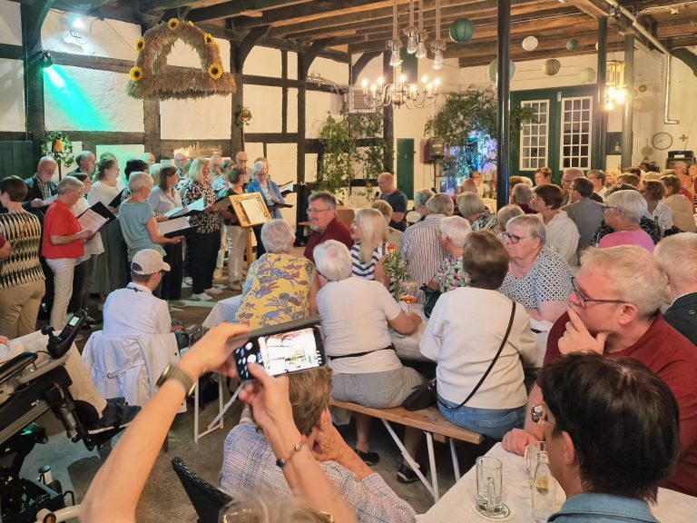 Aus voller Kehle auf der Deele: Ein unvergesslicher musikalischer Abend in Espeln