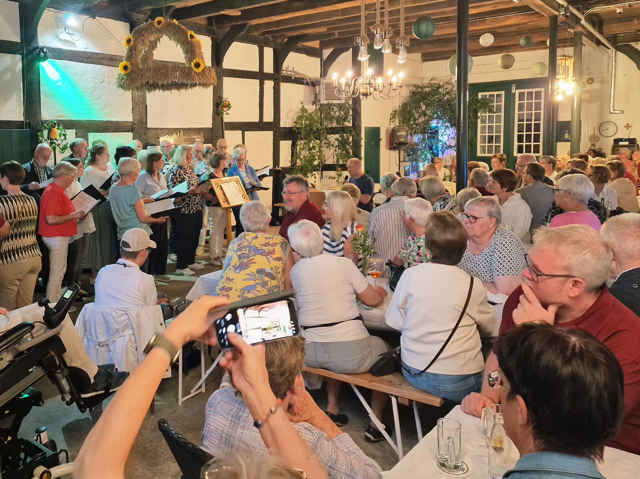 Aus voller Kehle auf der Deele: Ein unvergesslicher musikalischer Abend in Espeln